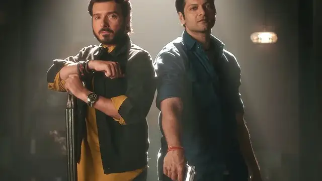 ‘मिर्जापुर द मूवी’ का बॉक्स ऑफिस पर धमाका, पहले दिन रचा रिकॉर्ड! ‘आवारापन 2’ को पछाड़ बनी साल की चौथी सबसे बड़ी ओपनर