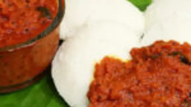 கிராமங்களில் செய்யக்கூடிய காரசாரமான ரோஜாப்பூ சட்னி இப்படி செய்து பாருங்கள்!