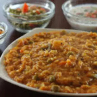 கர்நாடக ஸ்பெஷல் பிசிபேலே பாத் இப்படி செஞ்சி பாருங்க!