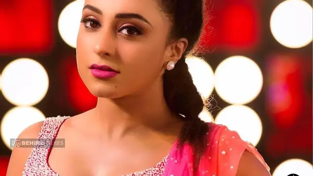 Pearle Maaney HD