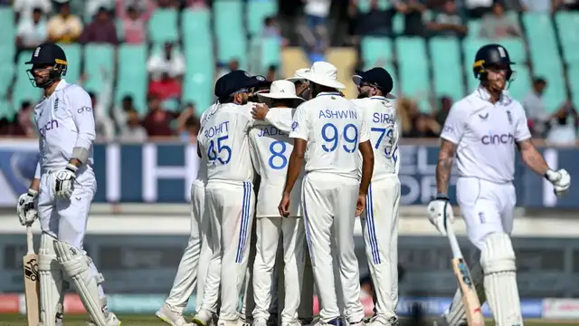 இங்கிலாந்து அணி ஏன் இங்க இருக்காங்கனு தெரில. அவங்க இப்போவே பிளைட் பிடிச்சி போய்டலாம் – இங்கிலாந்து அணியை விமர்சித்த கிருஷ்ணமாச்சாரி ஸ்ரீ காந்த்.
