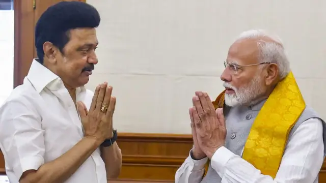 தவெக வைத்த பொறியில் சிக்கியதா திமுக? விஜய்யின் அடுத்த அரசியல் மூவ்!