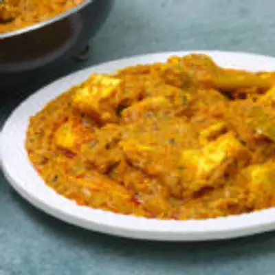 கெட்டியான பாதாம் பனீர் கிரேவி தோசை, சப்பாத்திக்கு தொட்டுக்கொள்ள, இப்படி செஞ்சி!பாருங்க|
