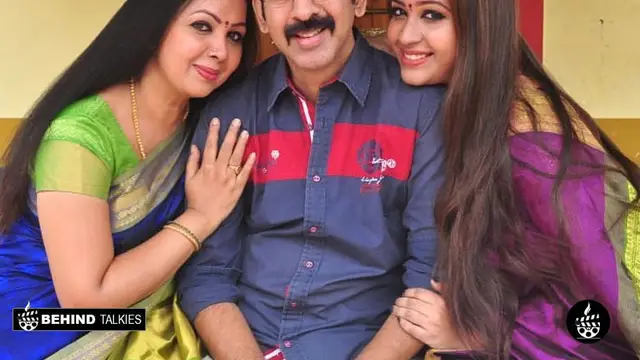 Sowbhagya Venkitesh With her Parents