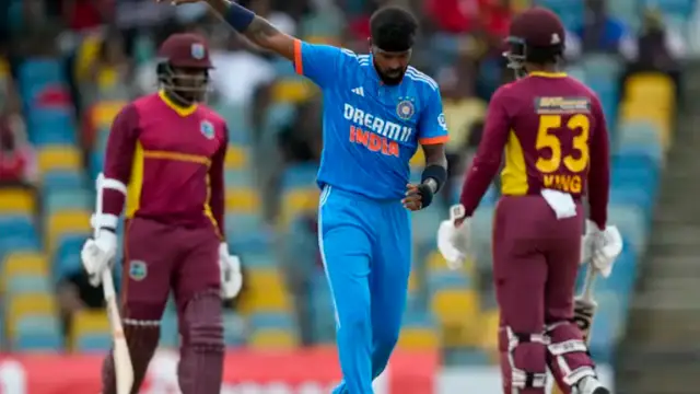 இந்தியாவில் ஒரே ஒரு ஹர்திக் பாண்டியாதான் இருக்கிறார்.. அவர் ஒரு கேம் சேஞ்சர் – ஆகாஷ் சோப்ரா புகழாரம்.