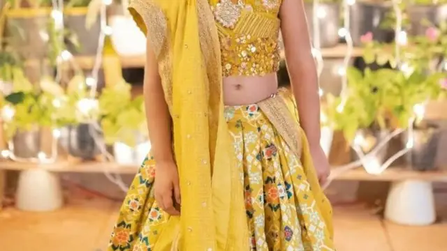 अल्लु अर्जुन की पत्नी स्नेहा ने बेटी संग बनाए लड्डू, फैंस को विश किया मकर संक्रांति