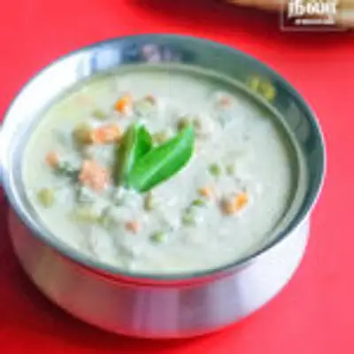 வீட்டில் பூரி,சப்பாத்தியோ அதற்கு ஏற்ற வெள்ளை குருமா இப்படி செய்து பாருங்க! எவ்வளவு செய்தாலும் காலியாகும்!