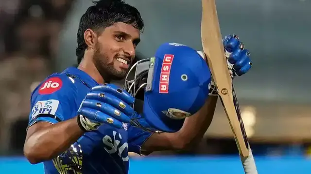 தோனி போல பினிஷிங் செய்ய இந்த வீரரை போடுங்க..தொடர்ந்து சிக்ஸர் அடிப்பார் – முன்னாள் இந்திய வீரர் கருத்து.