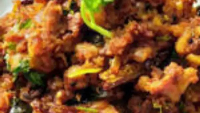 உருளைக்கிழங்கு புட்டு இந்த மாதிரி செஞ்சா சாதத்தில் போட்டு சாப்பிட சுவையா இருக்கும்!!