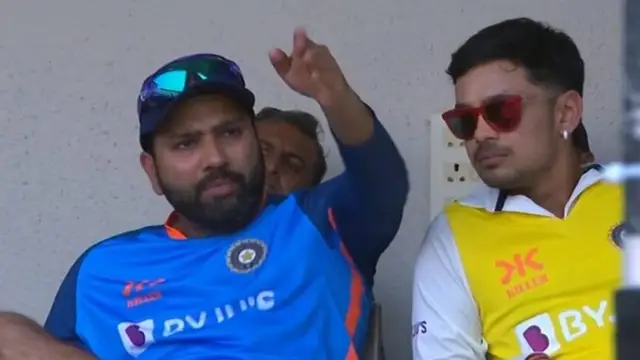 लाइव मैच में Rohit Sharma ने दिया पुजारा और अक्षर पटेल को सीक्रेट मैसेज, और थोड़ी देर में टीम इंडिया हो गई ऑल-आउट