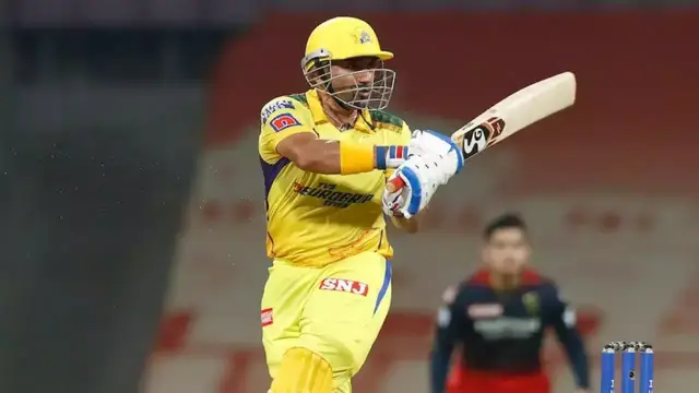एक टीम में खेलकर भी MS Dhoni को अपना भाई नहीं मानता यह खिलाड़ी, चौंकाने वाला बयान देकर मचाई सनसनी