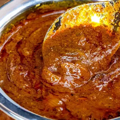 வீட்டில் கறிவேப்பிலை இருந்தால் அதை வைத்து சுவையான கறிவேப்பிலை மிளகு குழம்பு இப்படி ஒரு முறை செய்து பாருங்கள் அசந்து விடுவீர்கள்!! 