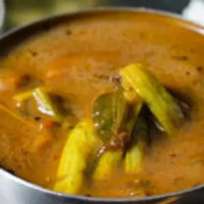 வீடே மணமணக்க கொத்தவரங்காய் சாம்பார் ஒருமுறை இப்படி செய்வது பாருங்களேன்!