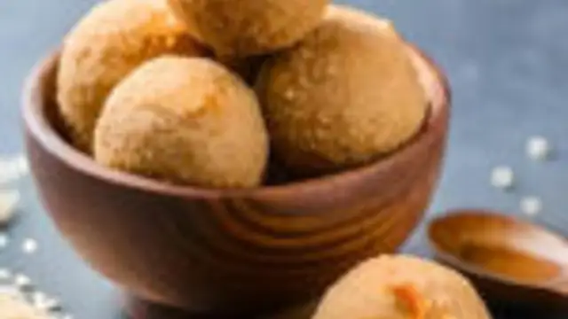ஸ்நாக்ஸாக சாப்பிட சூப்பரான பொரிவிலங்கை உருண்டை இப்படி செஞ்சு கொடுங்க ஒன்னு கூட மிச்சமாகாது!