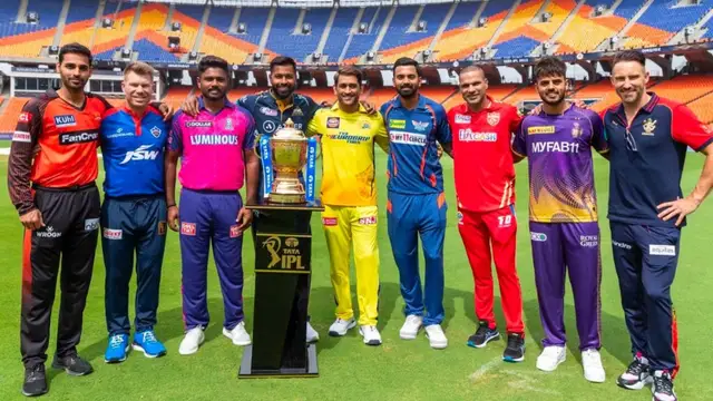 அவர் நிதானத்தையும், பொறுமையையும் இழக்காமல் இளம் வயது தோனி போல இருக்கிறார் – கிரேம் ஸ்வான்.