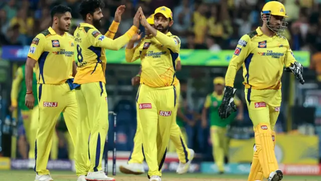 தேஷ்பாண்டே, ரோஹித் விக்கெட்டை வீழ்த்தியது குறித்து புகழ்ந்து தள்ளிய தல தோனி.