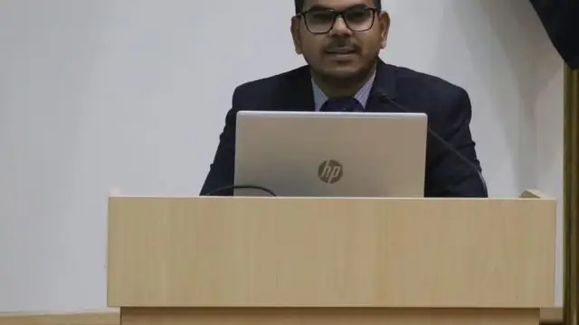 कहानी माधव गिट्टे की, बचपन में छूटा मां का साथ, मजदूरों की तरह किया काम, लेकिन IAS बनकर सभी को कर दिया दंग