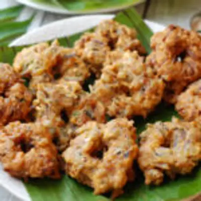 கேரளா ஸ்டைல் டீக்கடை வெங்காய வடை இப்படி ஒரு தரம் ட்ரை பண்ணி பாருங்க!