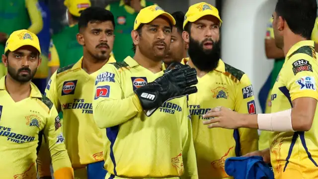 போட்டியில் எப்படி வெல்லணும்னு அவர பாத்து கத்துக்கோங்க – கங்குலி சொன்னது யாரை தெரியுமா?