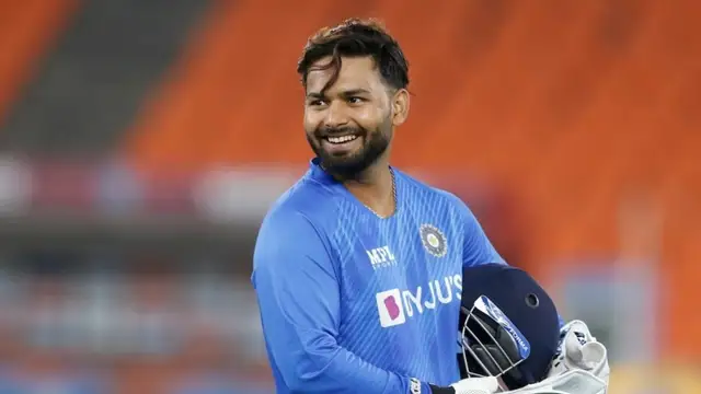 उर्वशी रौतेला ने छोड़ी ‘हैप्पी बर्थडे’ की रील, नेटिज़न्स ने ऋषभ पंत को चिढ़ाया ‘समझ रहे हो ना’