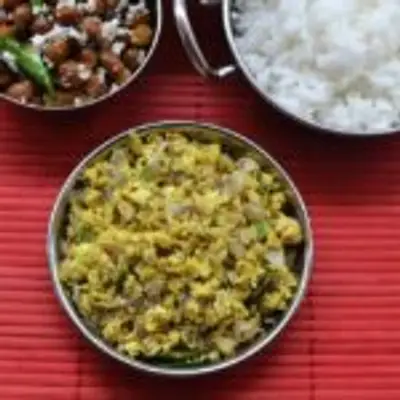 ருசியான முட்டை பொரியல் இனி இப்படி செய்து பாருங்க! ரச சோறுடன் சாப்பிட அசத்தலாக இருக்கும்!!!