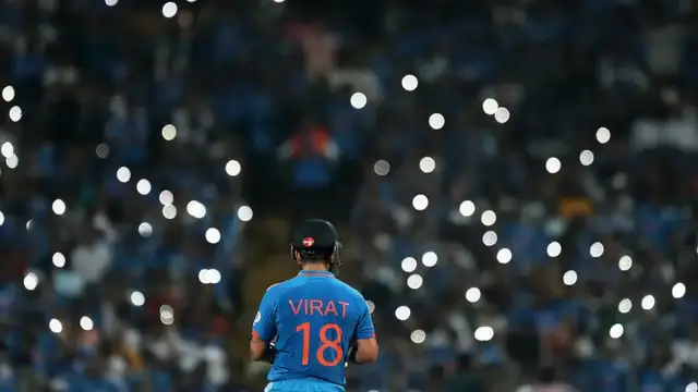 “ஜடேஜாவிடம் இருந்து அதை திருடிட்டேன். என்னை மன்னிச்சிடுங்க”. கலகலப்பாக பேசிய விராட் கோலி.