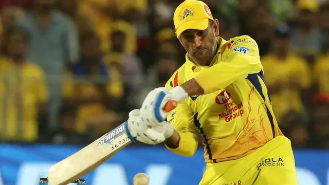 “மஹி அப்படிப்பட்டவர் அல்ல” தோனியை பற்றி கருத்து கூறியுள்ள இந்திய முன்னாள் கேப்டன் கவாஸ்கர்.