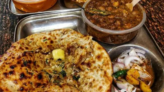 चूर चूर नान की रेसिपी ( Chur Chur Naan )