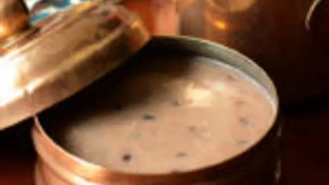 பாரம்பரிய சுவையில் ருசியான அரிசி உளுந்தம் கஞ்சி இப்படி செஞ்சு குடிச்சு பாருங்க ஆரோக்கிய சத்துக்கள் நிறைந்தது!