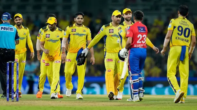 டெல்லி அணிக்கு எதிரான போட்டியில் வென்று ப்ளே ஆப்பிற்கு தகுதி பெருமா சென்னை அணி ? – கணிப்பு இதோ.