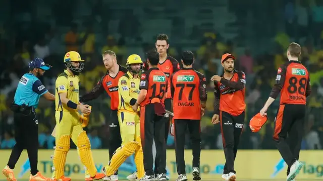 WATCH: हवा में उड़कर ऋतुराज गायकवाड़ ने पकड़ा अनोखा कैच, देखकर धोनी भी हुए हैरान