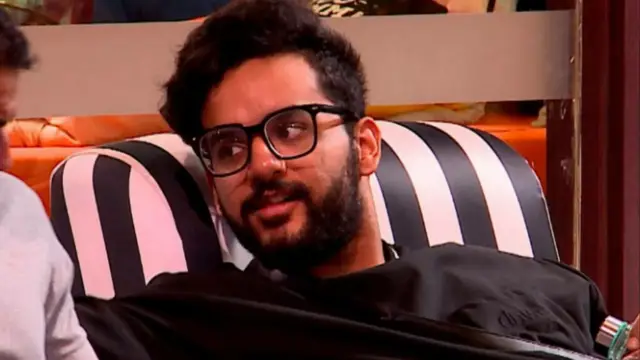 Omg! फेमस यूट्यूबर Abhishek Malhan के घर  जब NCB ने मारा था छापा, इस गलती के कारण जेल की चक्की पीसने वाले थे फुकरा इंसान