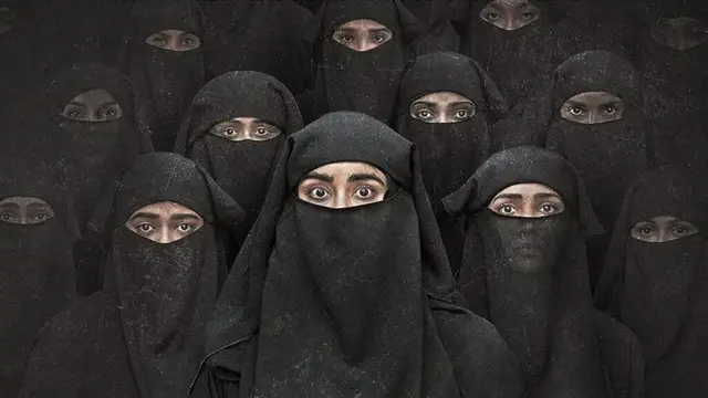 विवादों के बाद भी ‘The Kerala Story’ ने पहले दिन कर डाली छप्परफाड़ कमाई, कमाए इतने करोड़