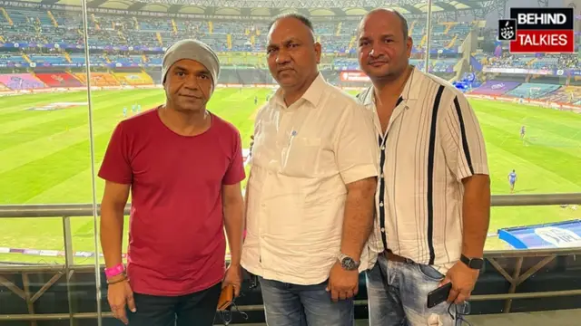 राजपाल यादव के भाइयों पर गरीब की झोपड़ी जलाने का आरोप, जमीन पर कब्जे की कोशिश का दावा, शिकायत दर्ज