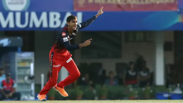 “मैं आरसीबी ज्वाइन नहीं करना चाहता था…!” RCB के इस खिलाड़ी ने बयान देकर मचाई सनसनी, विराट कोहली के बारे में दे दिया ऐसा बयान