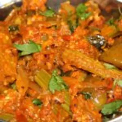கேரளா முருங்கைக்காய் பொரியல் இப்படி செய்து பாருங்க! சுடு சோறுடன் சாப்பிட ருசியாக இருக்கும்!