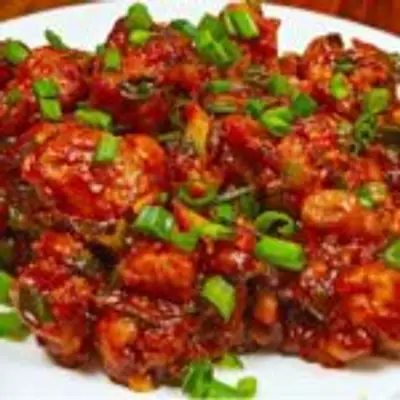 வீட்டில் ரொம்பவே சுலபமாக சேமியா மஞ்சூரியன் டேஸ்டியாக இப்படி செஞ்சு பாருங்க குழந்தைகள் விரும்பி சாப்பிடுவார்கள்!