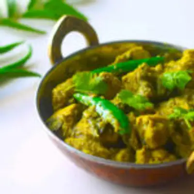 காரசாரமான கீரின் சில்லி சிக்கன் செய்வது எப்படி ?