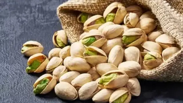 आपको भी है डायबिटीज की शिकायत? तो आज ही शुरू करें इस फल का सेवन