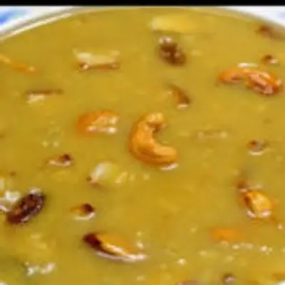 சுவையான நேந்திர வாழைப்பழ பாயாசம் ஒரு முறை இப்படி ட்ரை பண்ணி பாருங்க! நாவில் எச்சி ஊறும்!