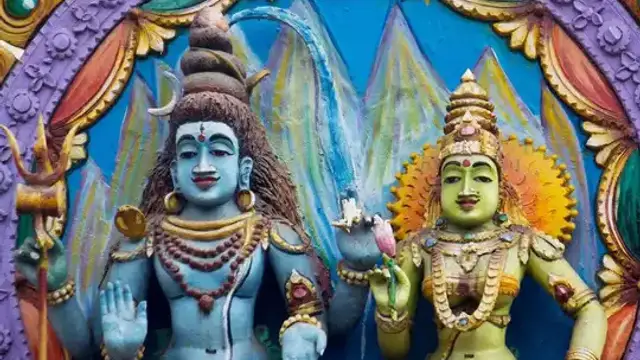 அனைத்து பிரச்சனைகளும் தீர பெண்கள் வணங்க வேண்டிய 7 கோவில்கள்