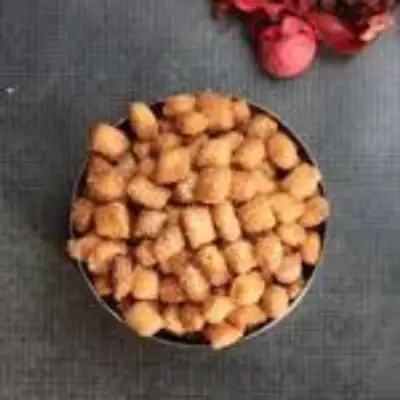 மாலை நேர ஸ்நாக்ஸாக ருசியான மைதா பிஸ்கட் டக்குனு இப்படி செய்து பாருங்க! இதன் ருசியே தனி தான்!!