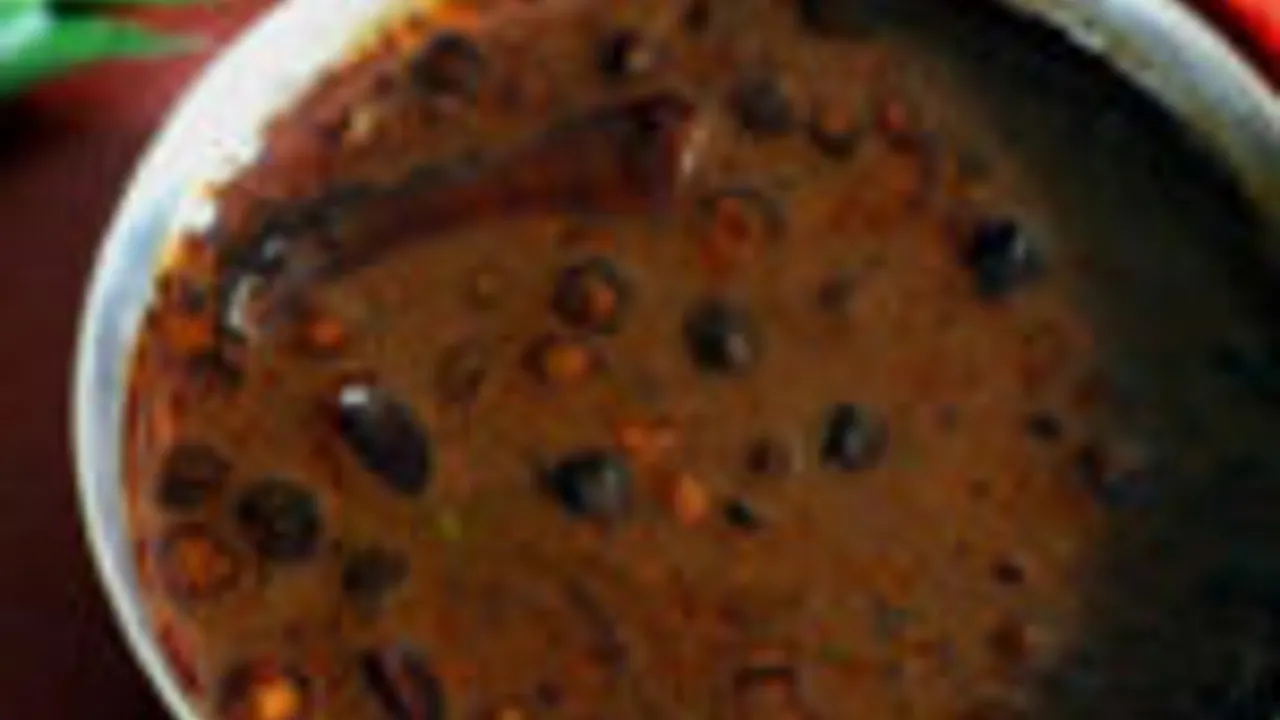 பாரம்பரிய சுவையில் ஸ்ரீரங்கம் வத்த குழம்பை ஒருமுறை இப்படி வைத்து பாருங்கள்! வத்தகுழம்புன்னா அது இதுதான்!!