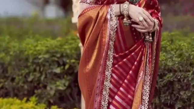 नीता अंबानी ने पहनी बेटे-बहू के नाम की साड़ी, लोग बेलो- वाह मान गए आपको…