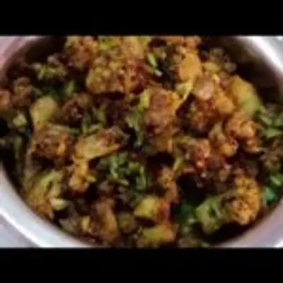 மதிய உணவுக்கு ஏற்ற ருசியான காளிஃப்ளவர் கிரேவி இப்படி செய்து பாருங்க!