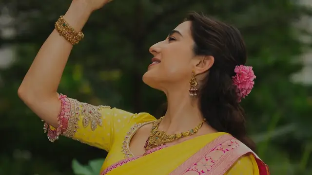 सारा अली खान के नवरात्रि मनाने पर विवाद, सोशल मीडिया पर उठे सवाल- ‘खान’ हटाने की क्यों हुई मांग?