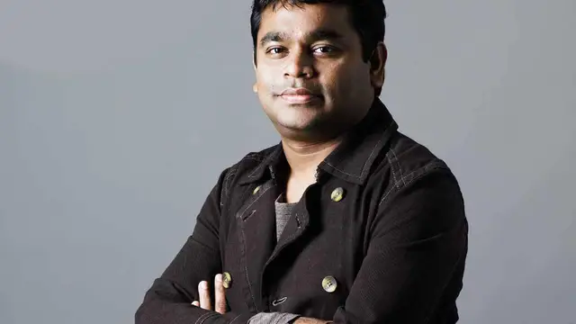 बॉलीवुड जगत के वो सितारे जिन्होंने स्कूली पाठ्यपुस्तकों में अपनी जगह बनाई