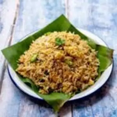 மதிய உணவை ருசியாக மாற்ற சுட சுட முட்டை ரைஸ் இப்படி செய்து பாருங்க! ஆஹா இதன் சுவையே தனி!