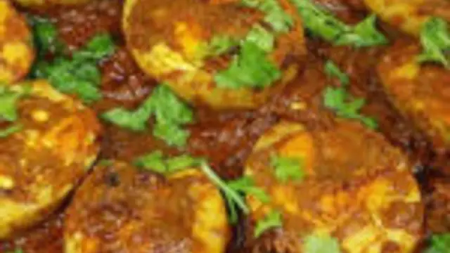 எப்பவும் ஒரே மாதிரியான முட்டை ரெசிபியை செய்யாமல் முட்டை தவா மசாலா இந்த மாதிரி ஒரு தடவை செஞ்சு பாருங்க!!