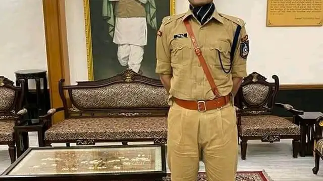 IAS Success Story: वो शख्स जो बने दो बार IPS और फिर IAS अधिकारी, जानिए कौन है कार्तिक जीवाणी, उन्हीं के साथ जुड़कर जाने खास ट्रिक्स और टिप्स